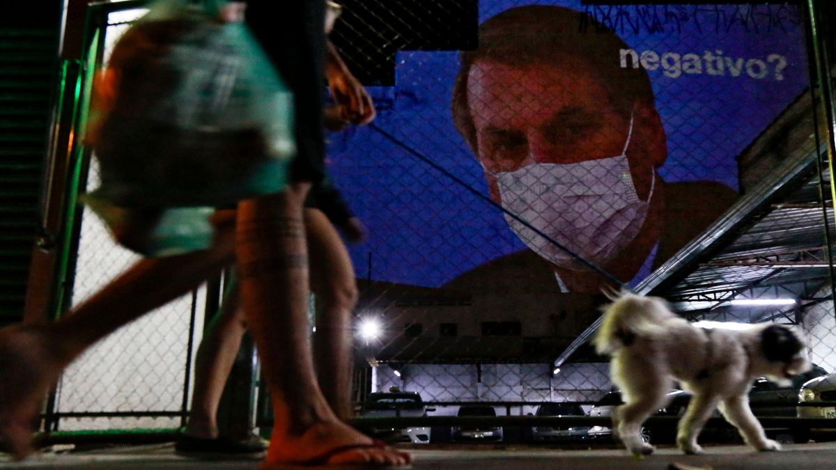 Bolsonaro: Lidé zemřou, to je mi líto, Brazílie se ale nezastaví